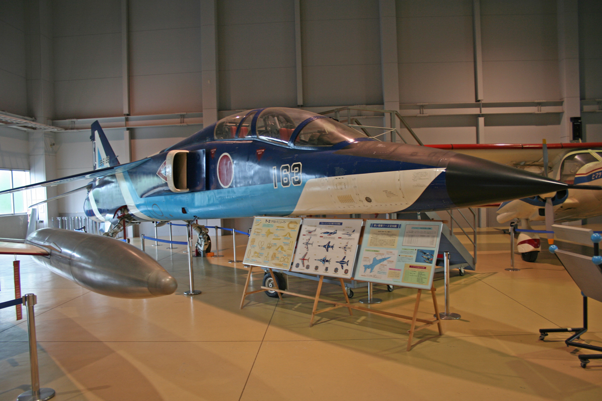 Mitsubishi T-2 99-5163/6 Blue Impulse Demonstration Team, Japan Air Self-Defense Force