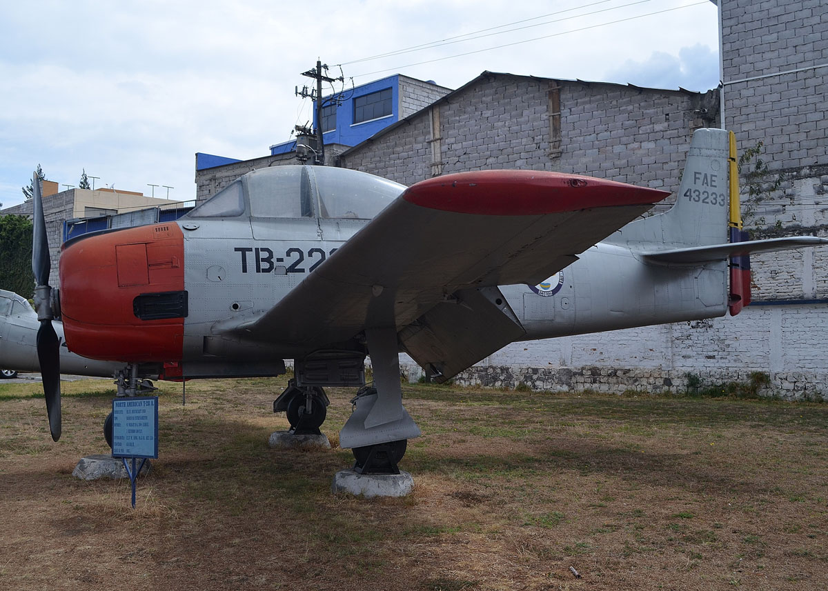 FAE43233/TB-229 North American T-28A Trojan