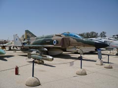 McDonnell Douglas F-4E Kurnas 323