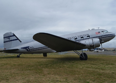 Douglas DC-3C Skytrain N877MG